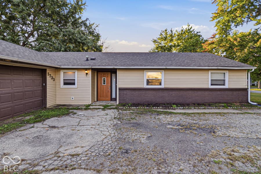 Property photo for 1733 Alimingo Drive, Indianapolis, IN