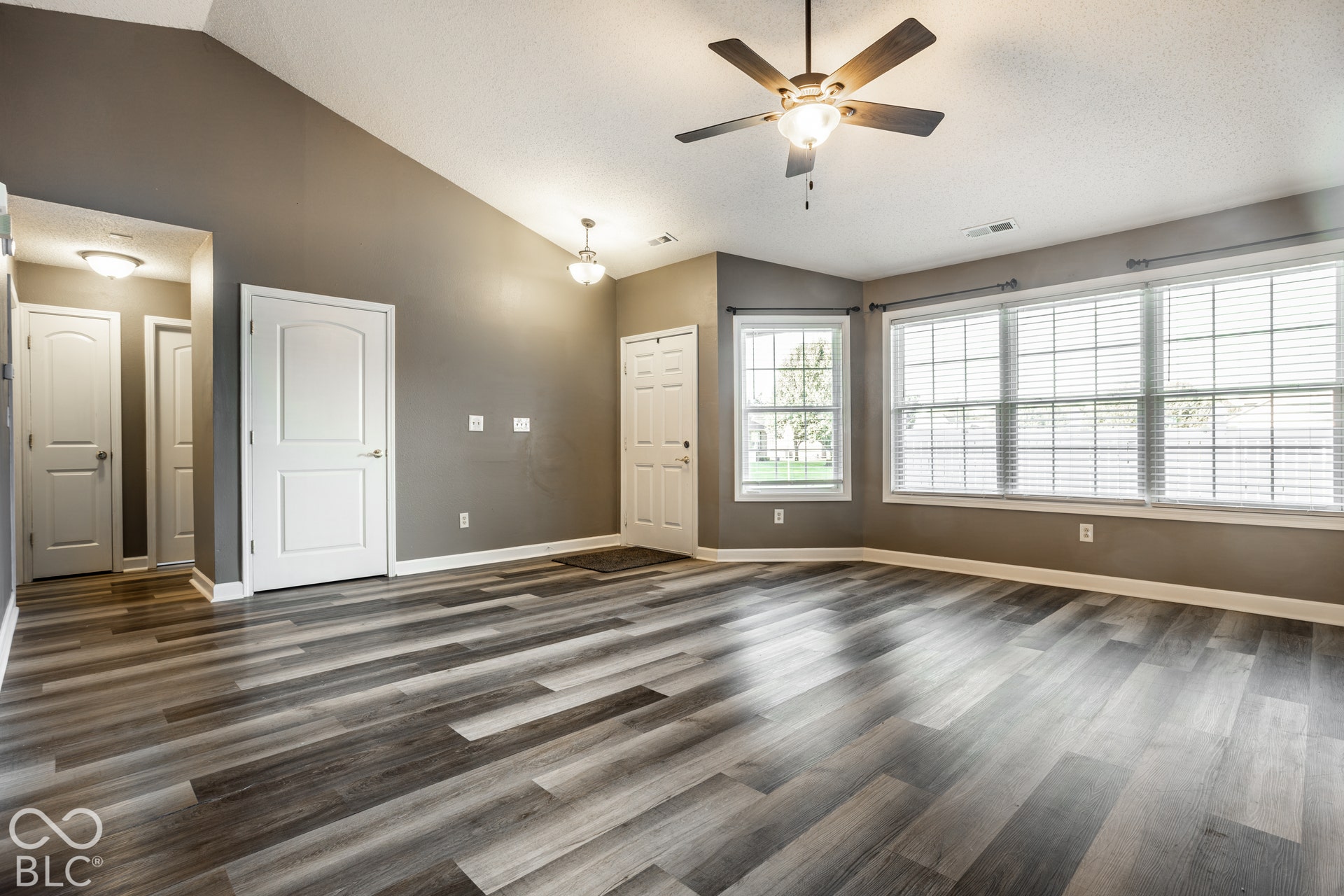 6146 Loggia Drive, Indianapolis, IN 46237
