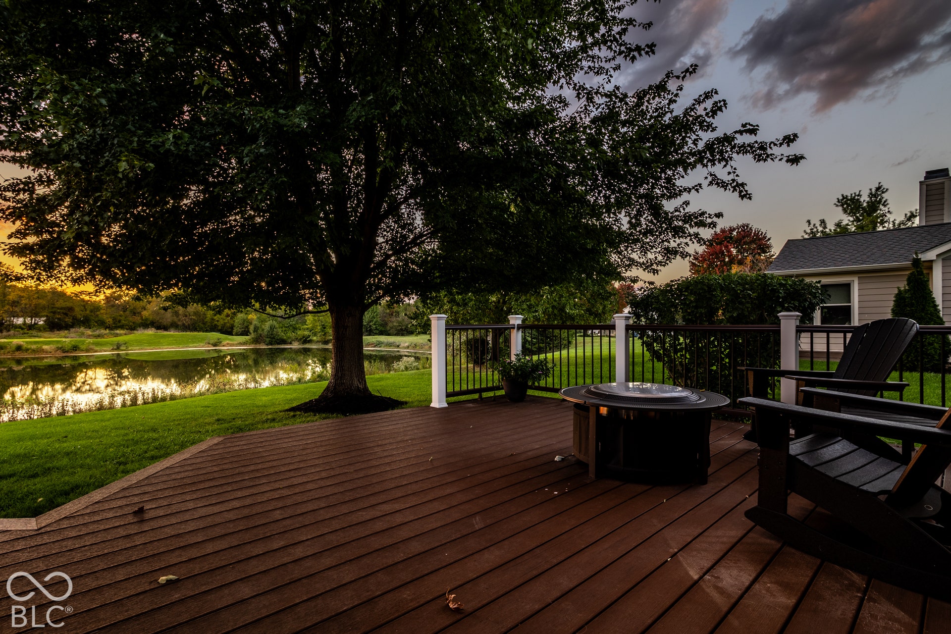 Expansive deck with composite decking