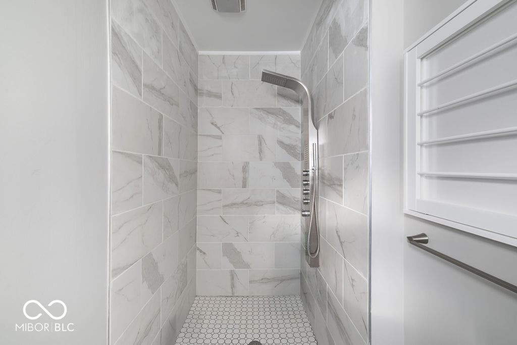 601 Cottage Avenue, Indianapolis, IN 46203 Main | 2nd bathroom