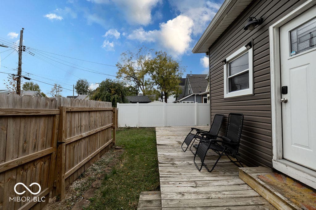 601 Cottage Avenue, Indianapolis, IN 46203 Deck