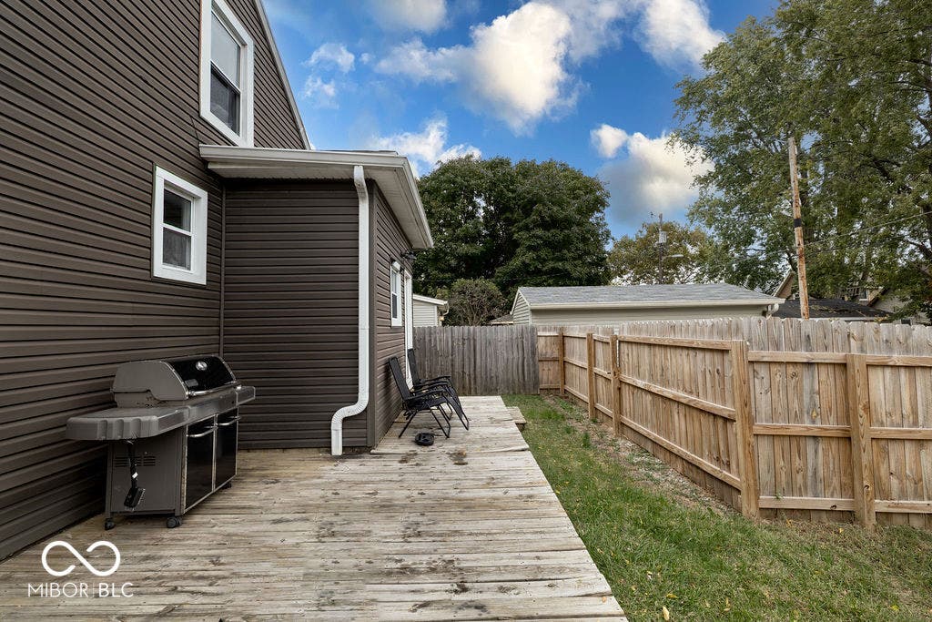 601 Cottage Avenue, Indianapolis, IN 46203 Deck