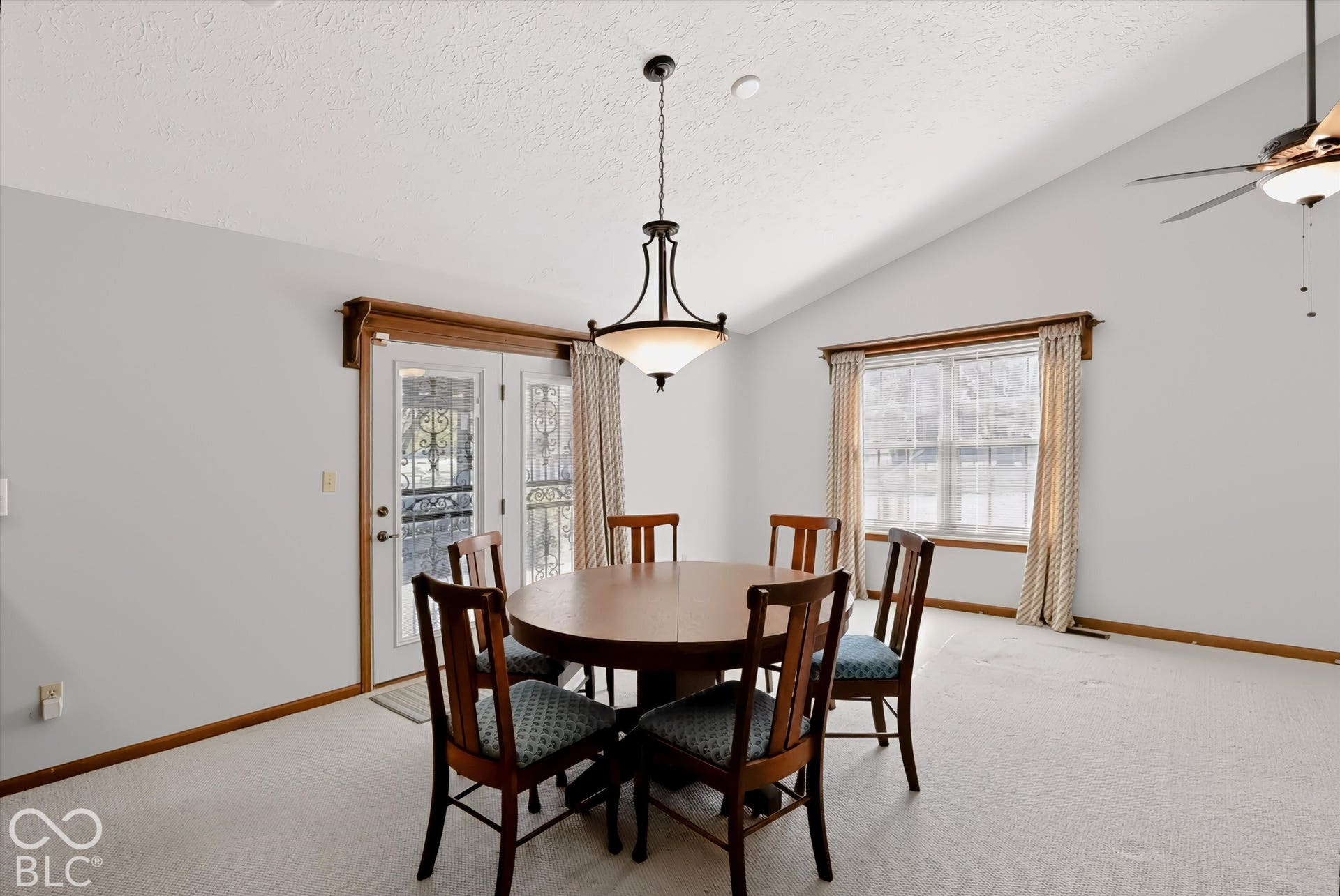 187 Early Bird, Greenwood, IN 46143 Dining Area