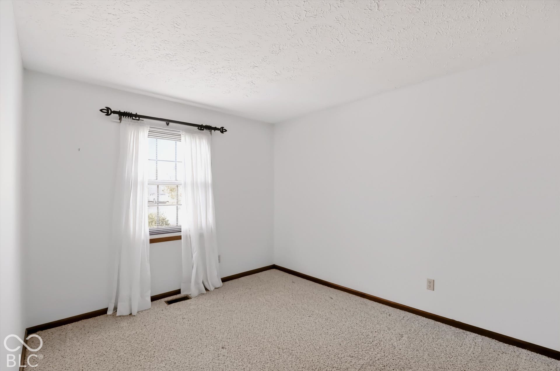 187 Early Bird, Greenwood, IN 46143 Bedroom