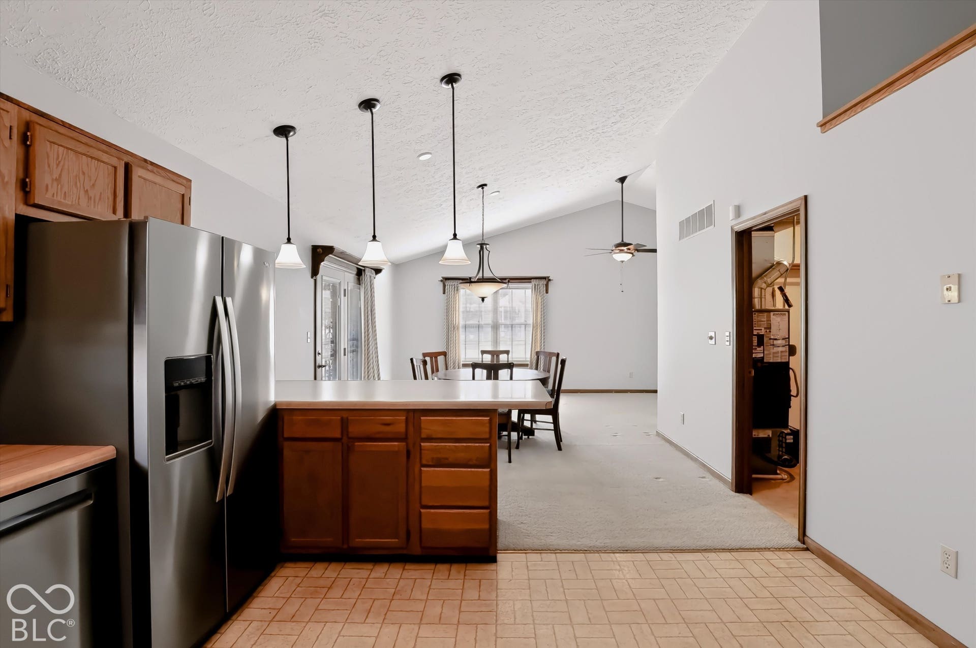 187 Early Bird, Greenwood, IN 46143 Kitchen
