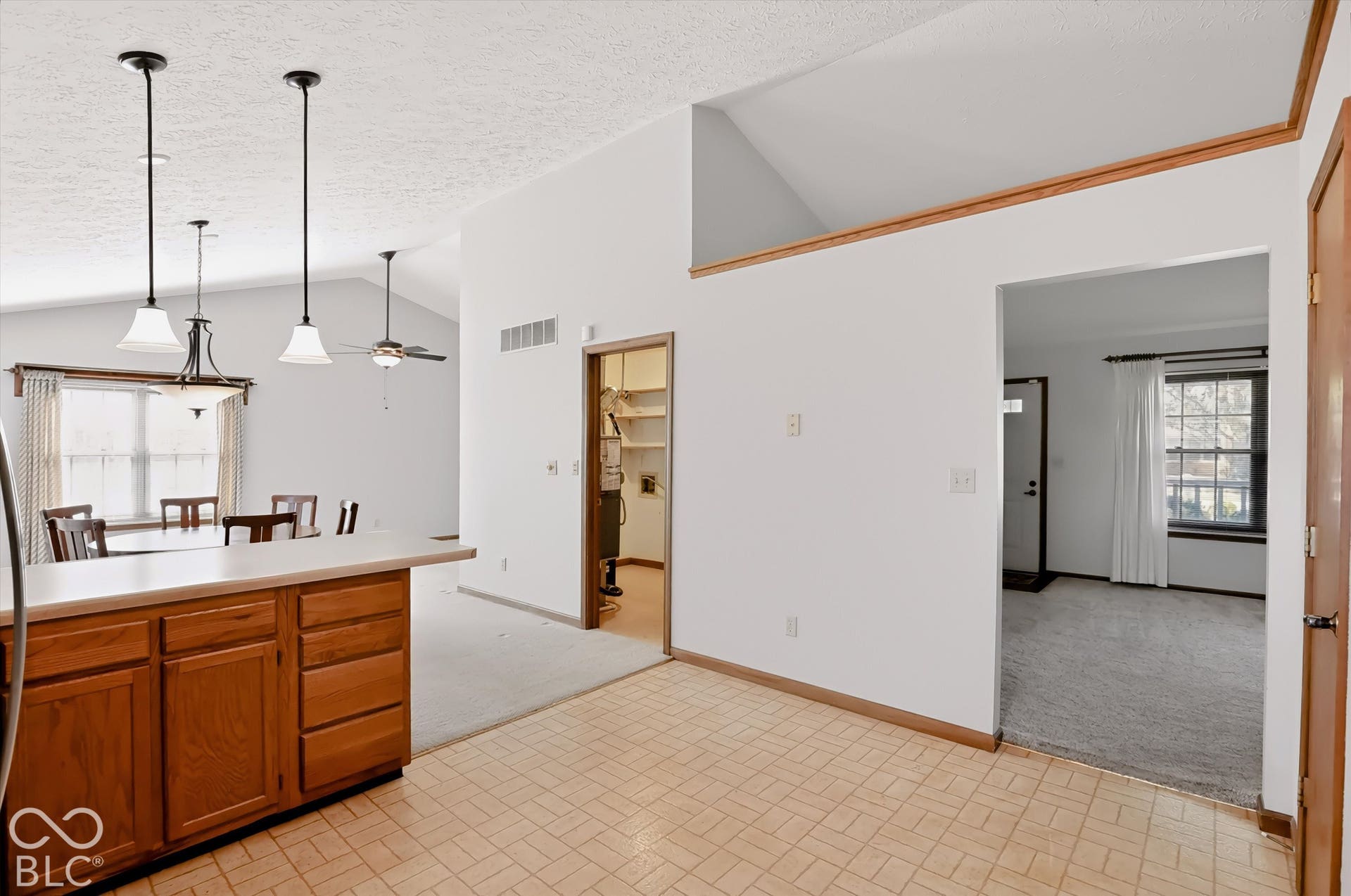 187 Early Bird, Greenwood, IN 46143 Kitchen
