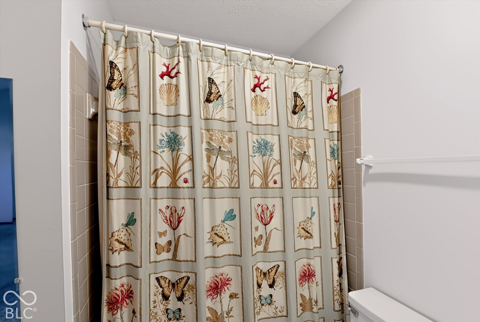 187 Early Bird, Greenwood, IN 46143 Bathroom