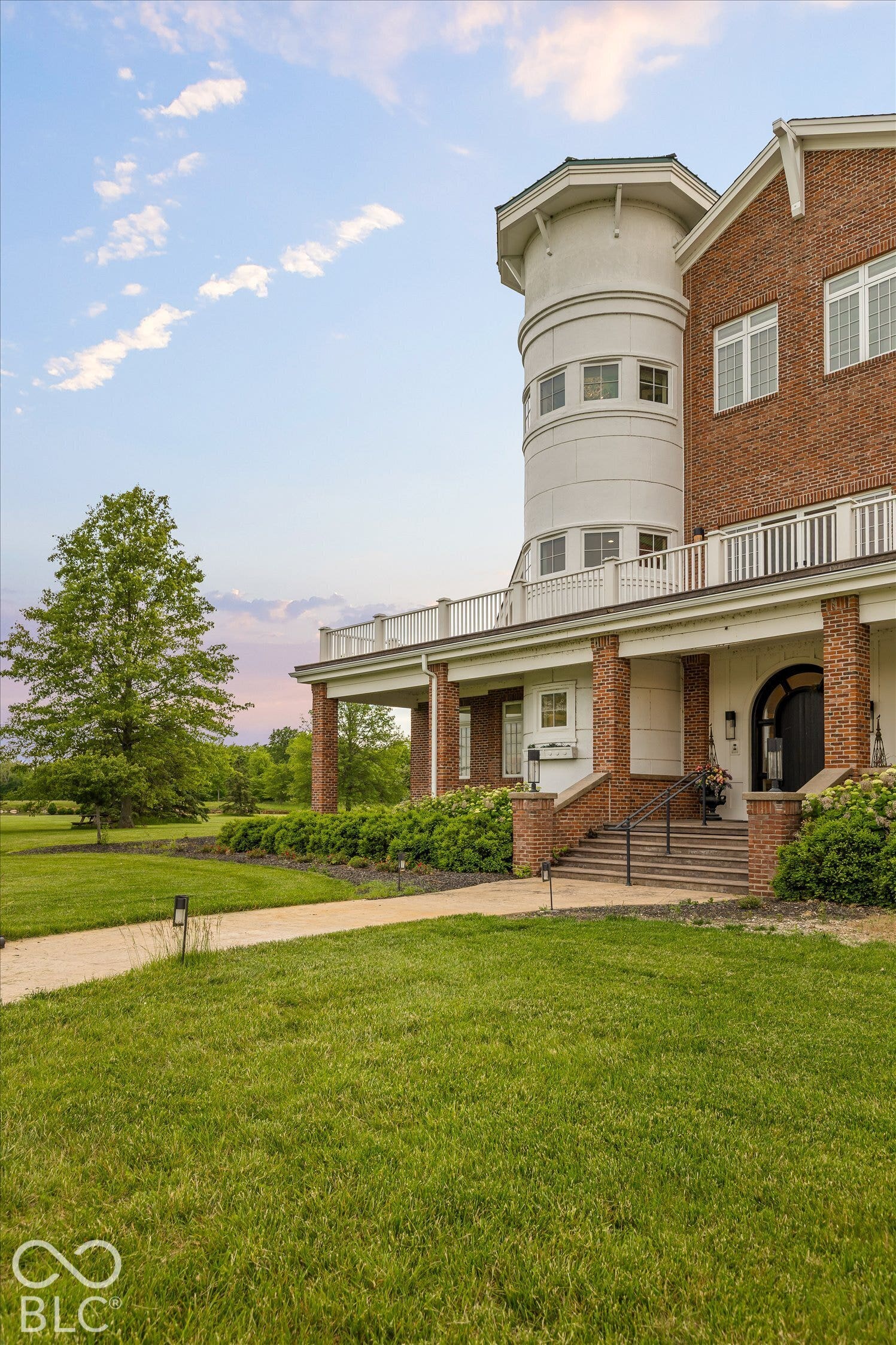 9825 Windy Hills Drive, Zionsville, IN 46077