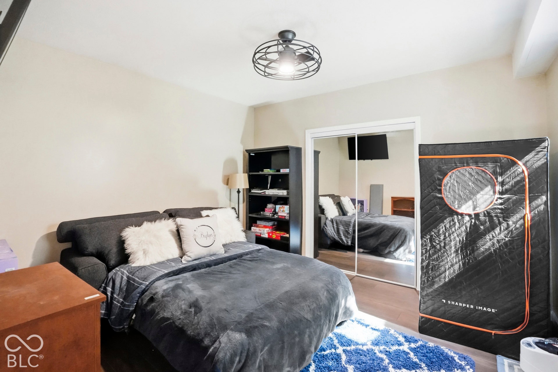 6th Bedroom in basement