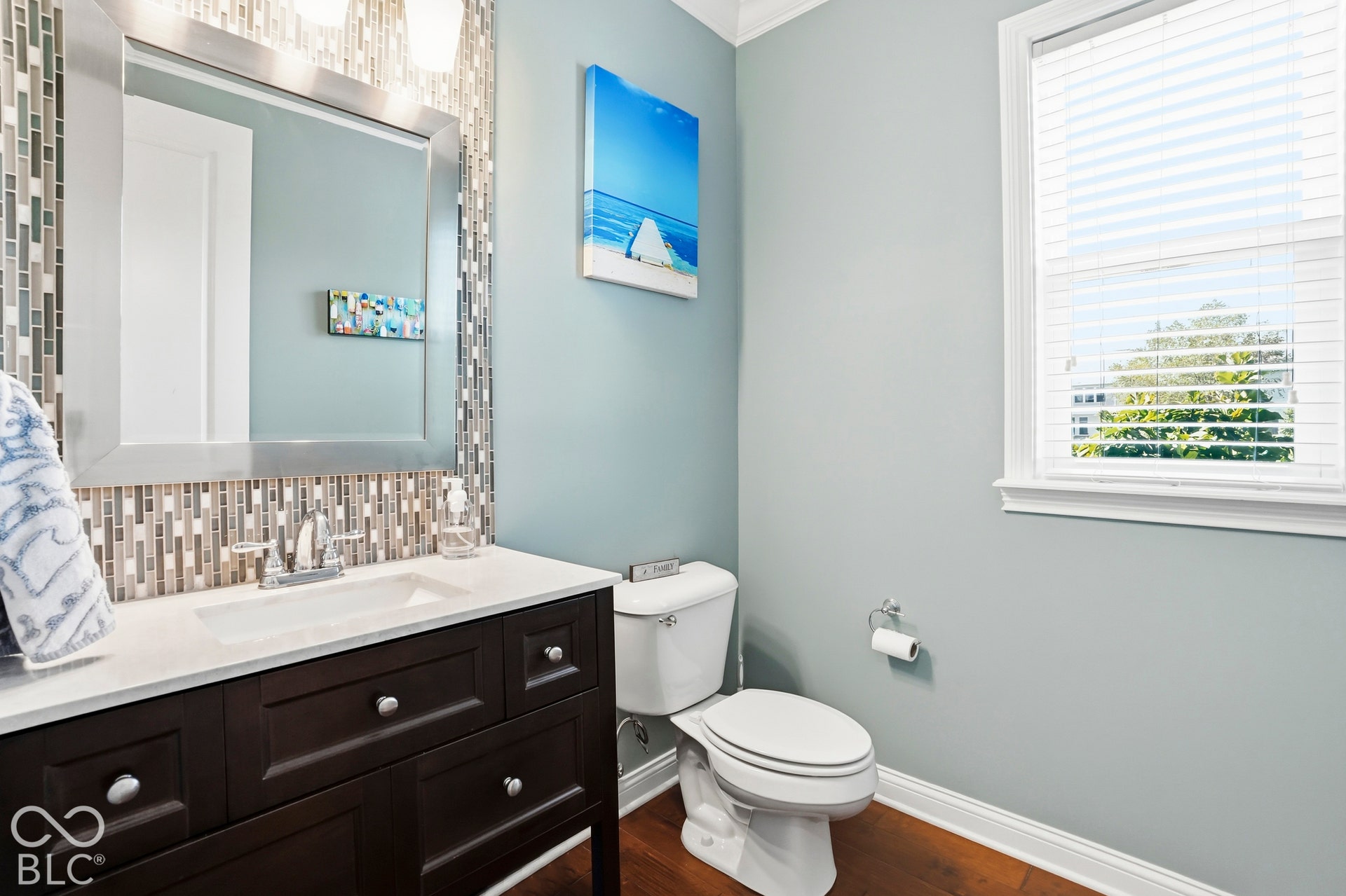 Main level guest bath