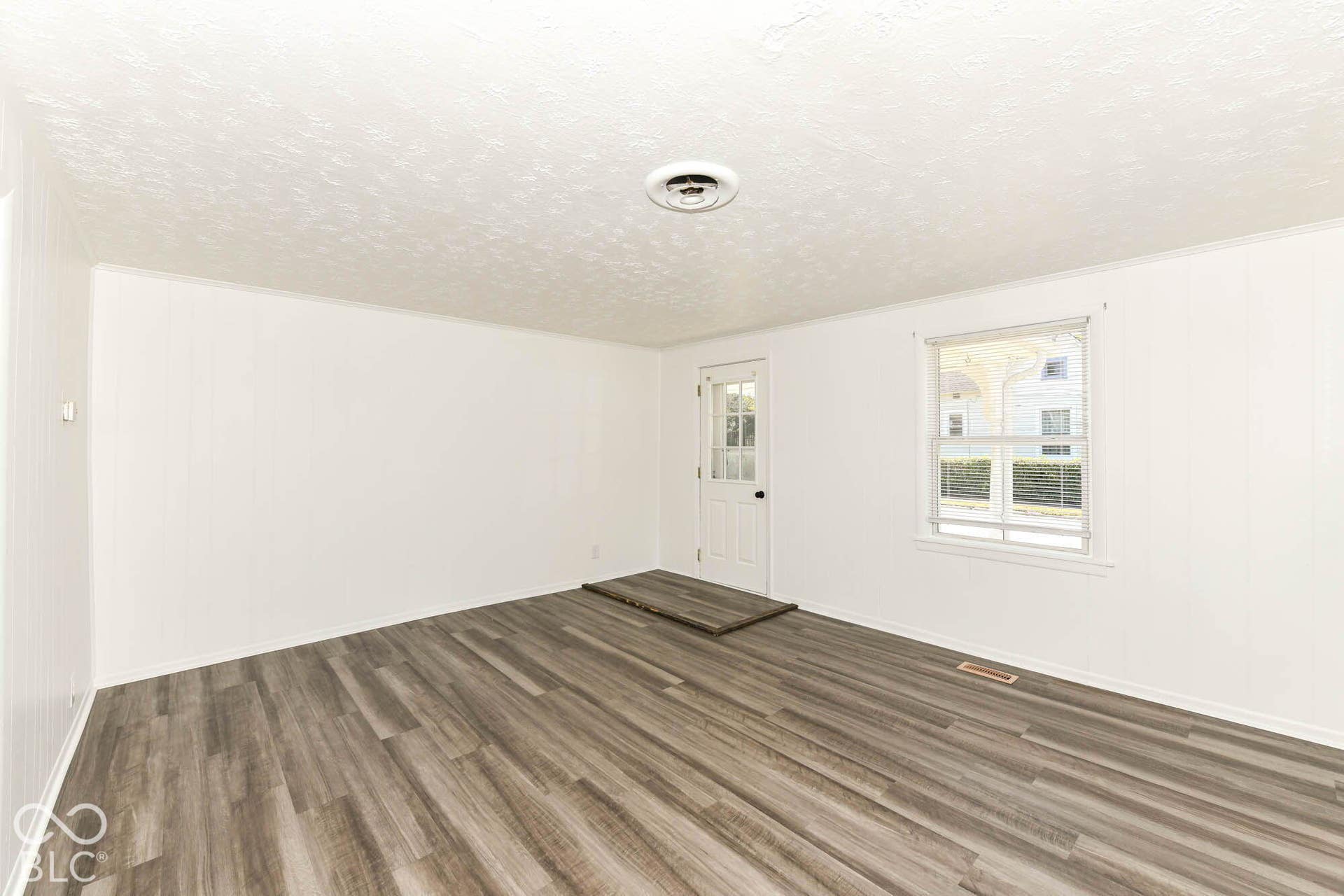 24 Elliott Street, Shelbyville, IN 46176