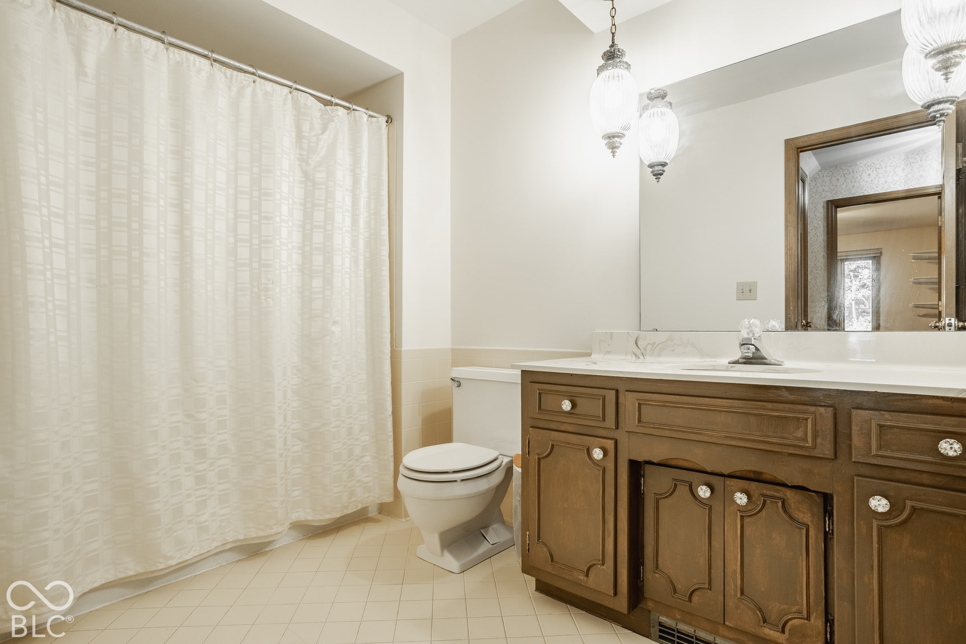 8959 Rexford Road, Indianapolis, IN 46260