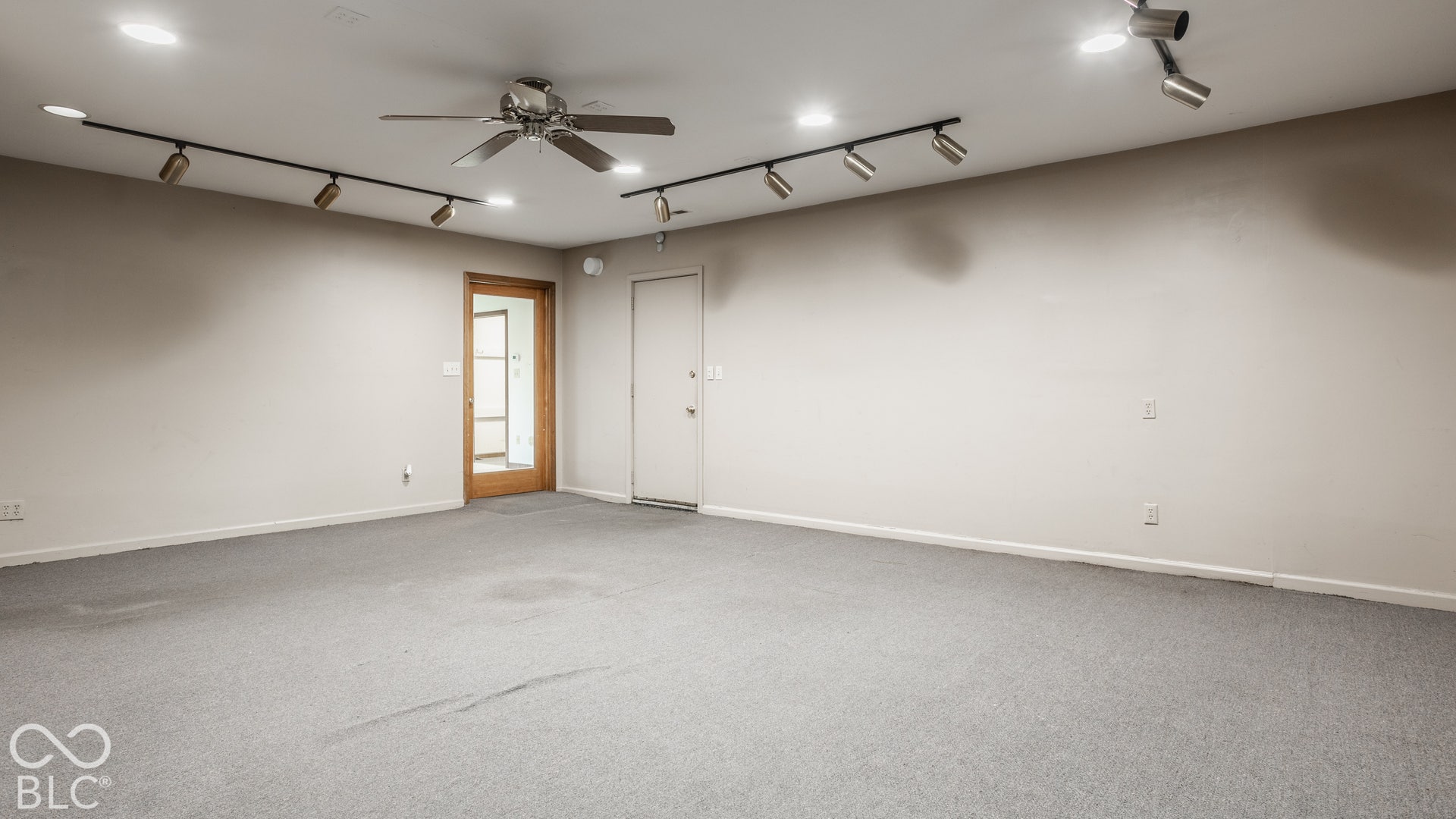 8959 Rexford Road, Indianapolis, IN 46260