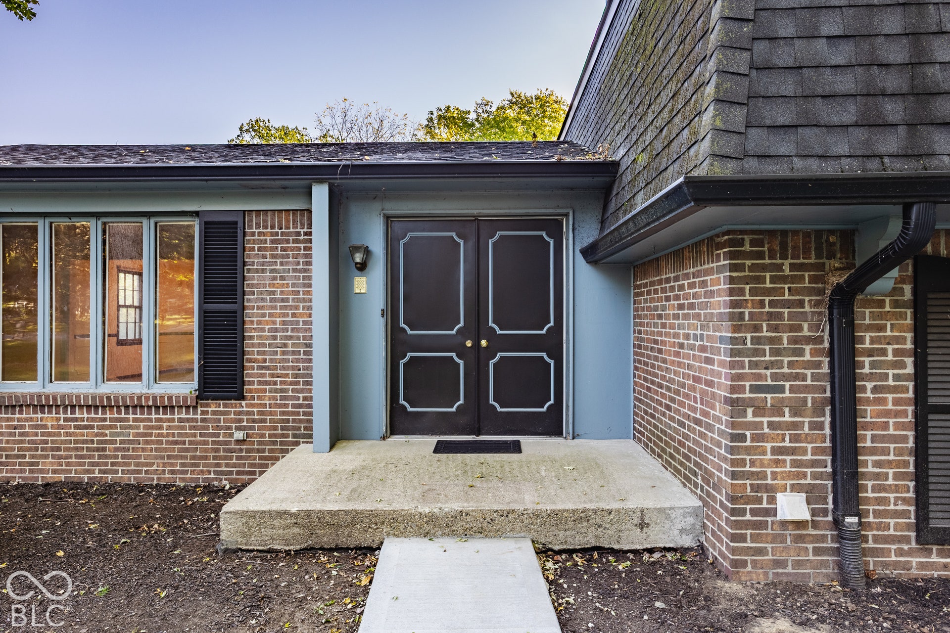 8959 Rexford Road, Indianapolis, IN 46260