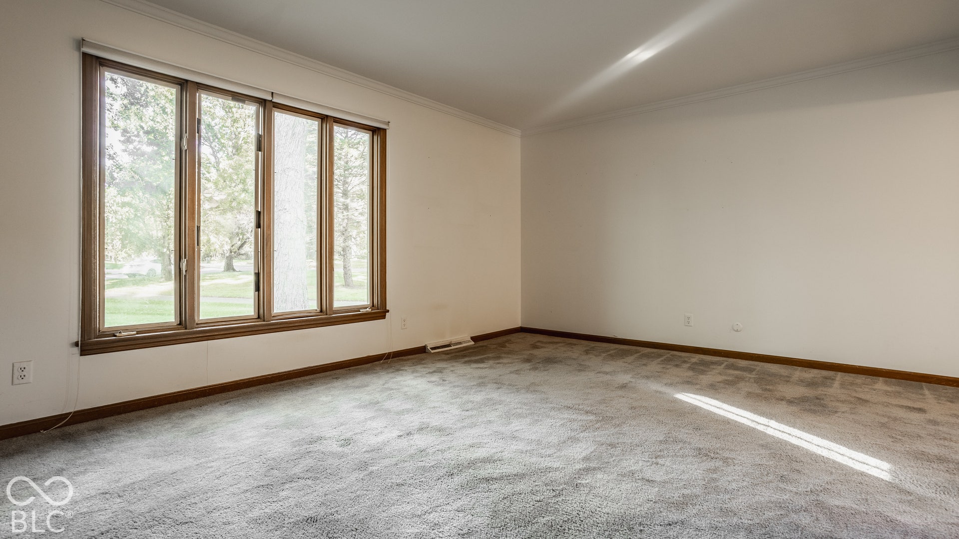 8959 Rexford Road, Indianapolis, IN 46260