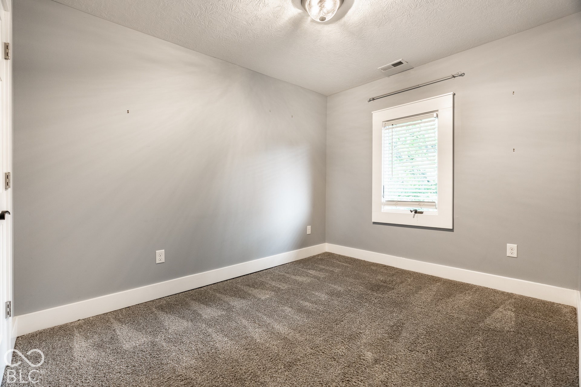 421 E 33rd Street, Indianapolis, IN 46205