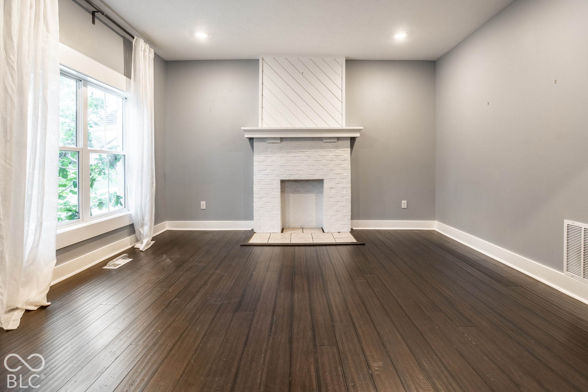 421 E 33rd Street, Indianapolis, IN 46205