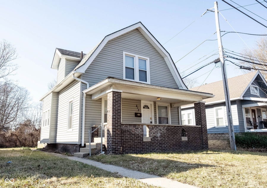 Property photo for 323 W 40th Street, Indianapolis, IN