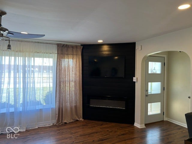 Laminate flooring, built in fireplace