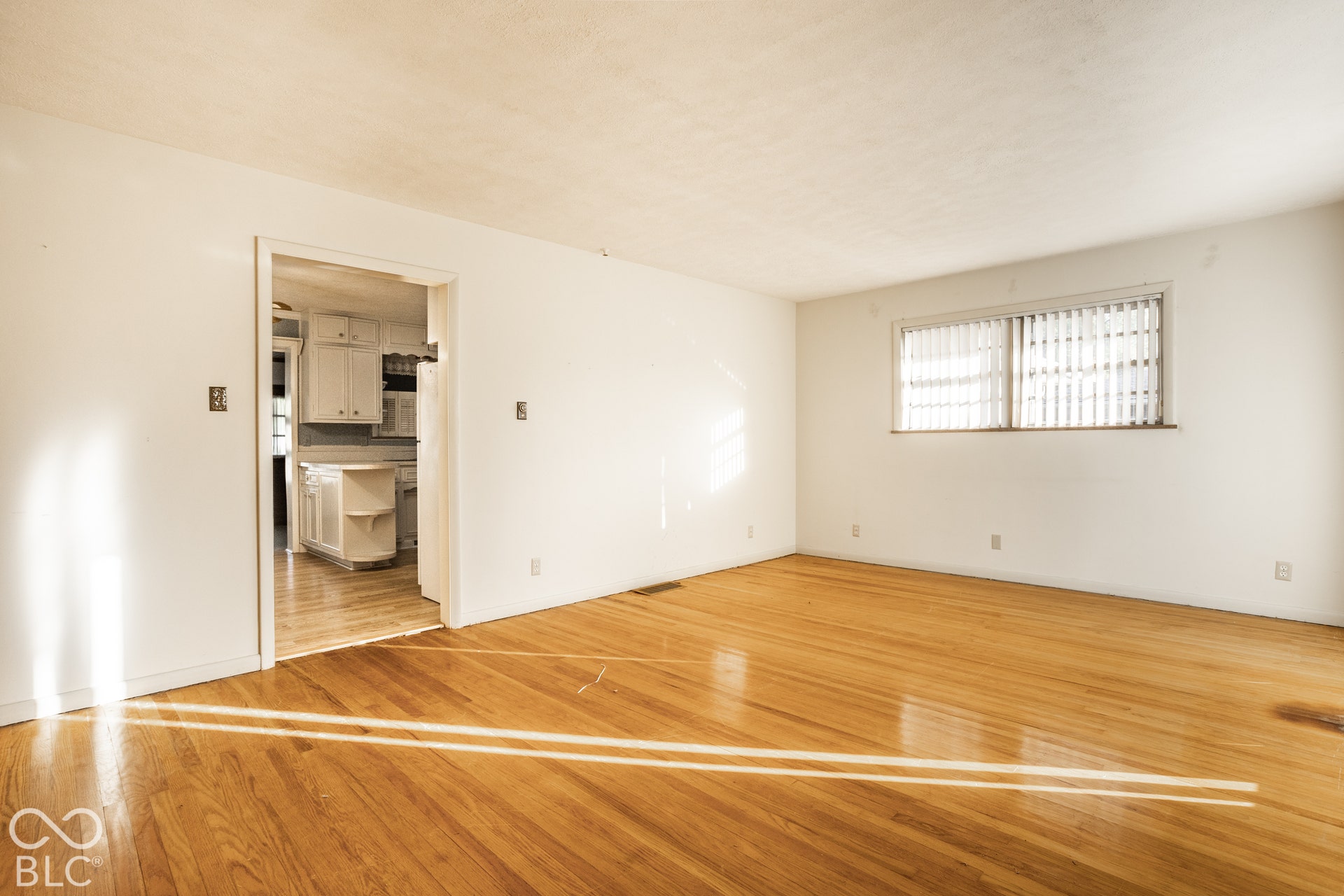 2106 Woodcrest Road, Indianapolis, IN 46227