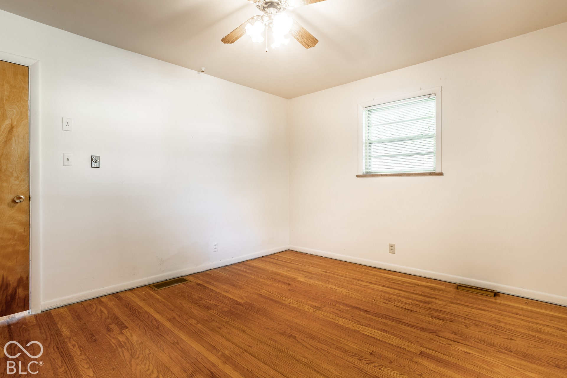 2106 Woodcrest Road, Indianapolis, IN 46227