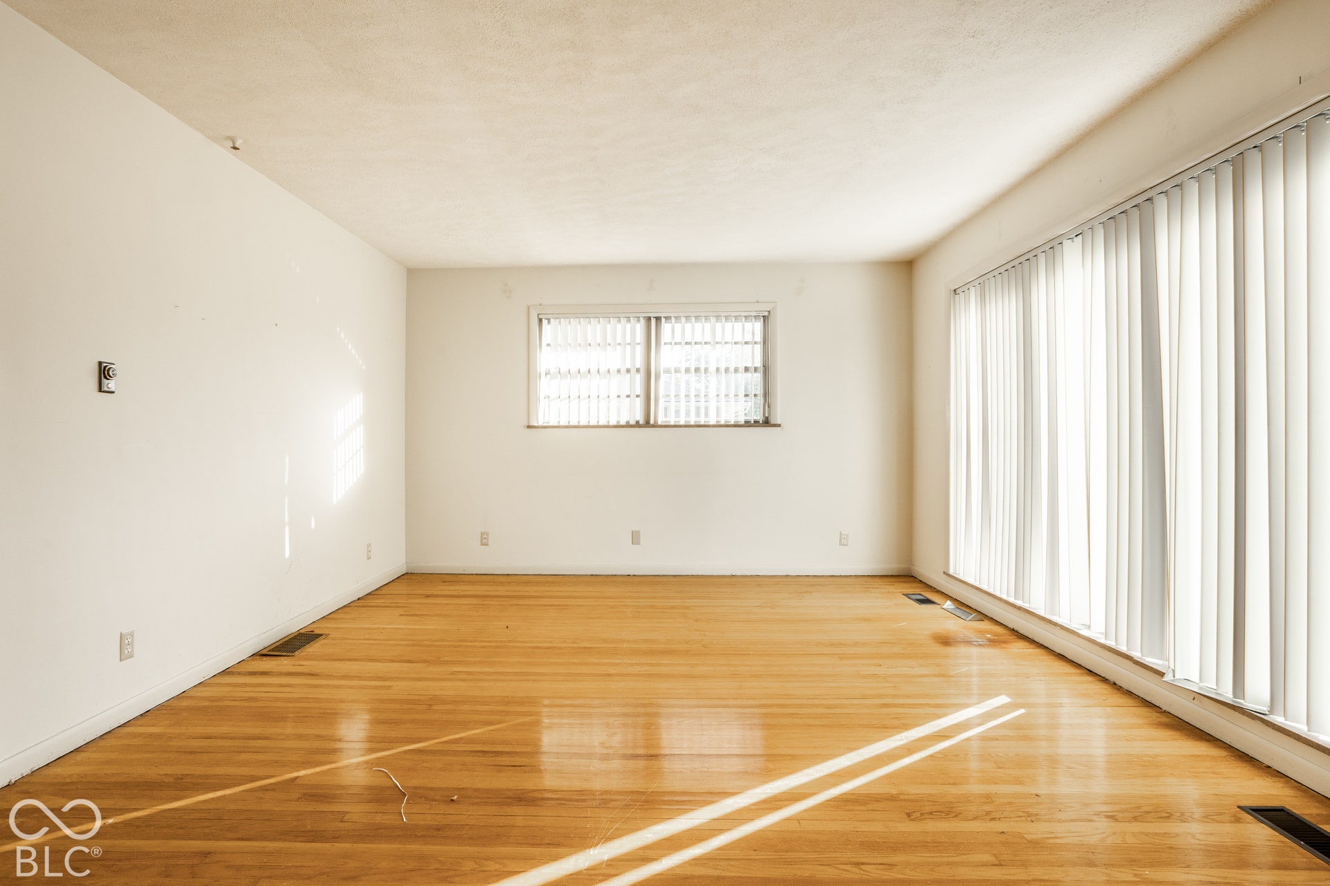 2106 Woodcrest Road, Indianapolis, IN 46227