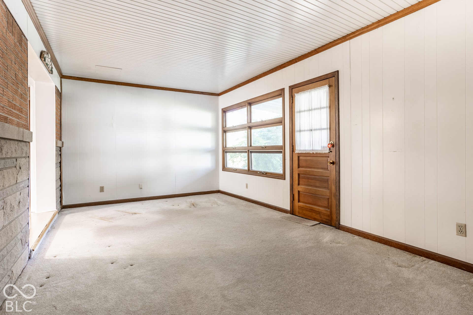 2106 Woodcrest Road, Indianapolis, IN 46227