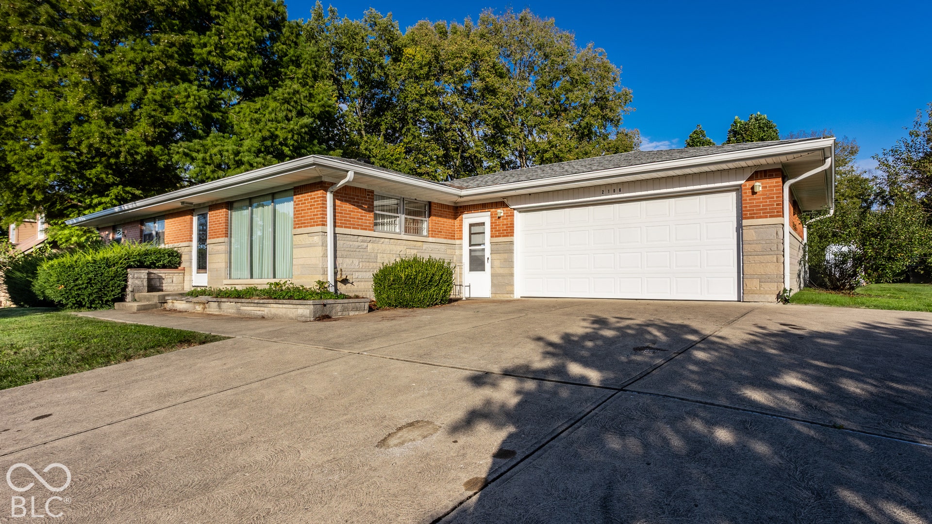 2106 Woodcrest Road, Indianapolis, IN 46227