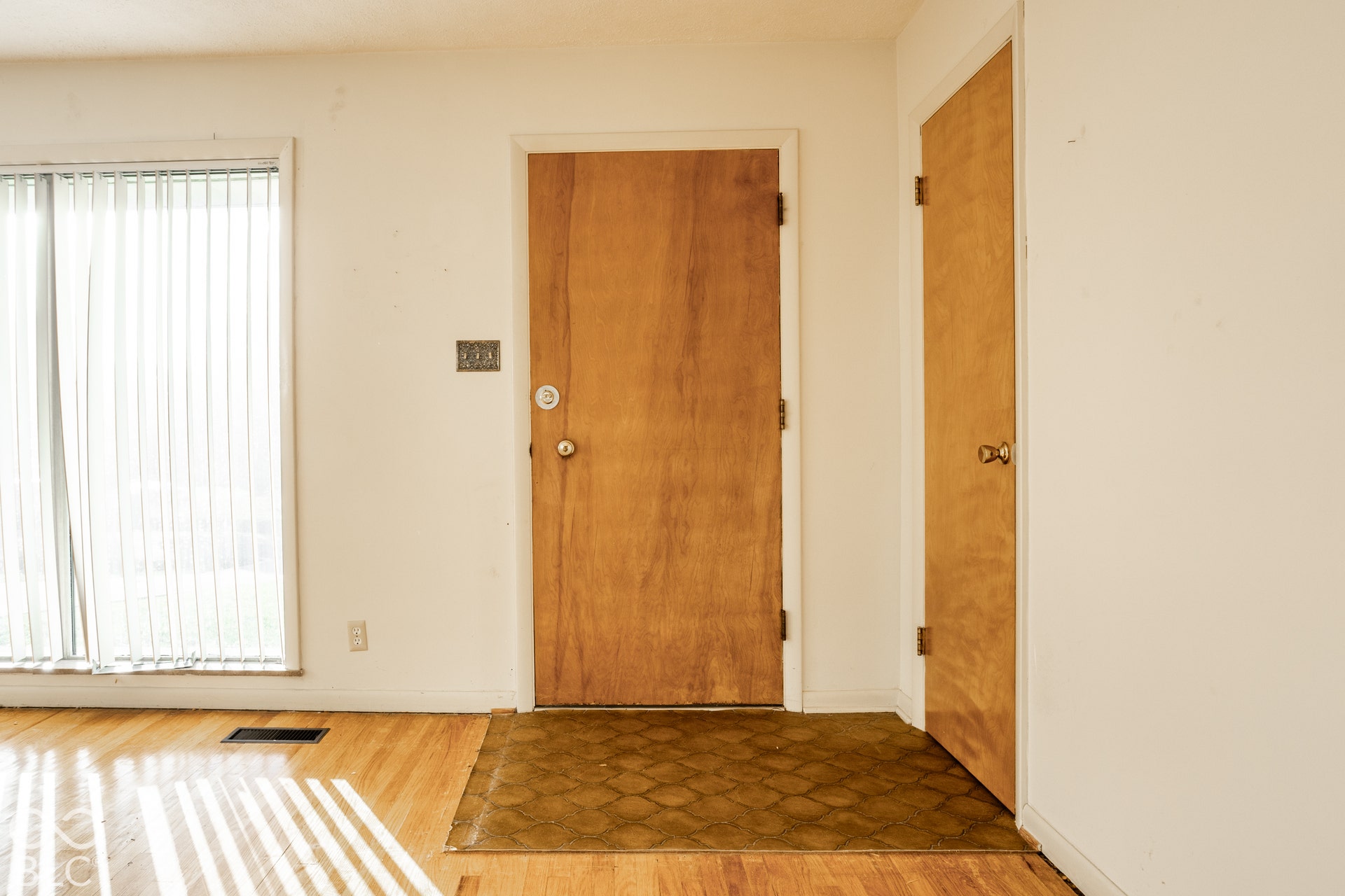 2106 Woodcrest Road, Indianapolis, IN 46227