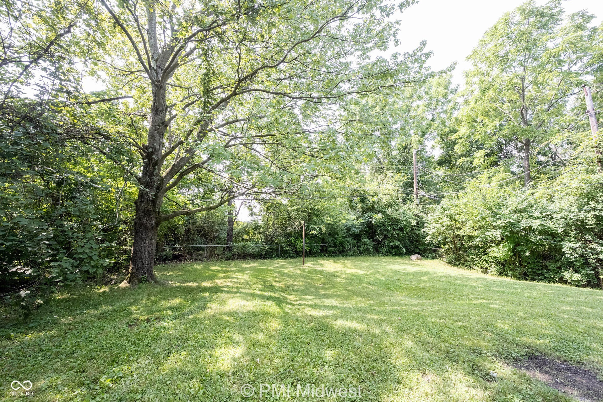 9313 Rochelle Drive, Indianapolis, IN 46235 9313 Rochelle Drive, Indianapolis, IN 46235
