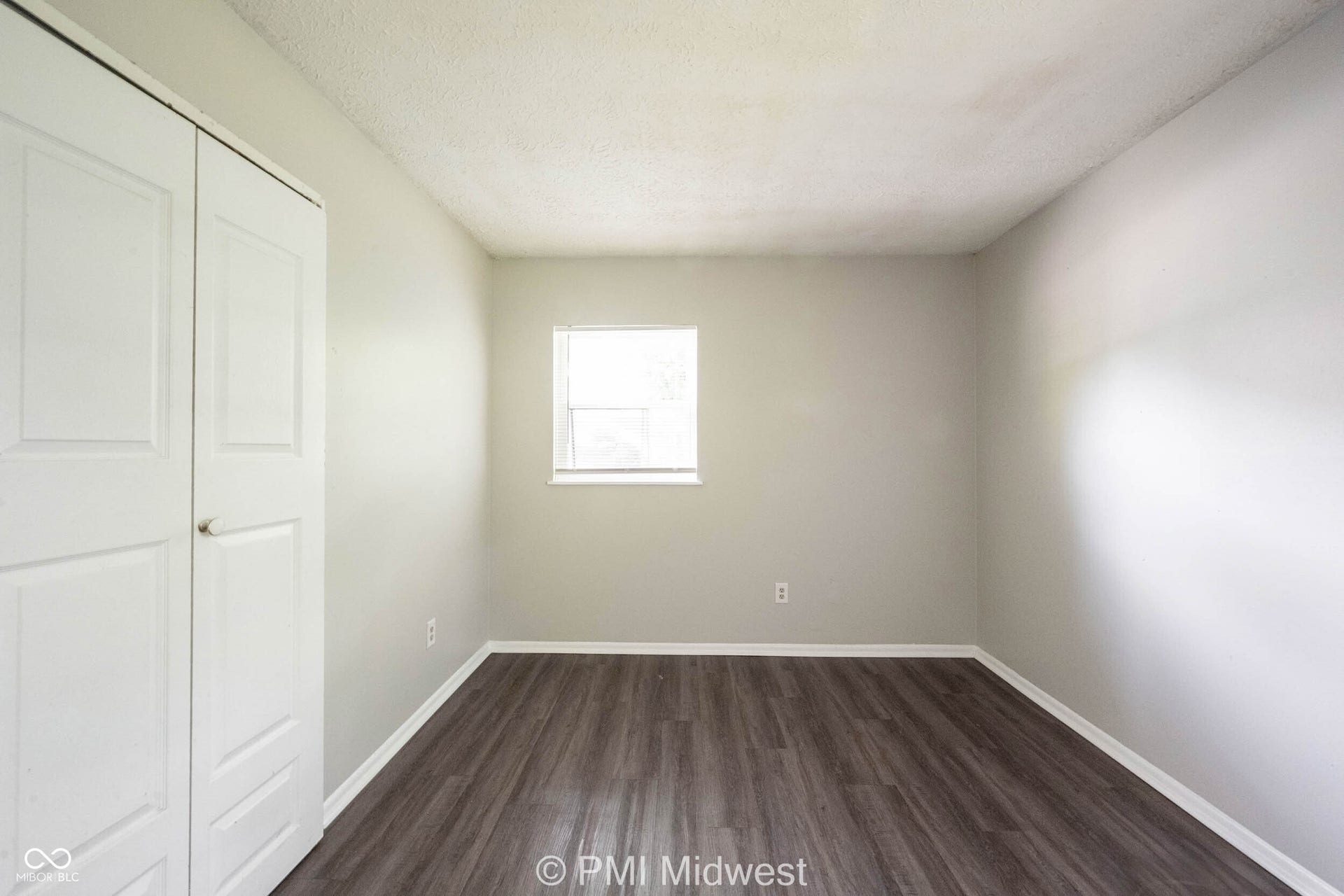 9313 Rochelle Drive, Indianapolis, IN 46235 9313 Rochelle Drive, Indianapolis, IN 46235
