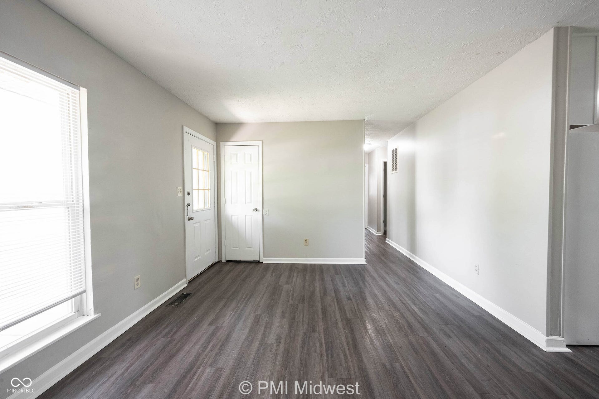 9313 Rochelle Drive, Indianapolis, IN 46235 9313 Rochelle Drive, Indianapolis, IN 46235
