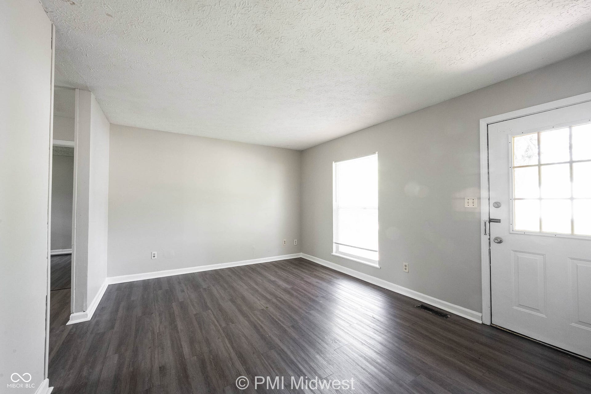 9313 Rochelle Drive, Indianapolis, IN 46235 9313 Rochelle Drive, Indianapolis, IN 46235