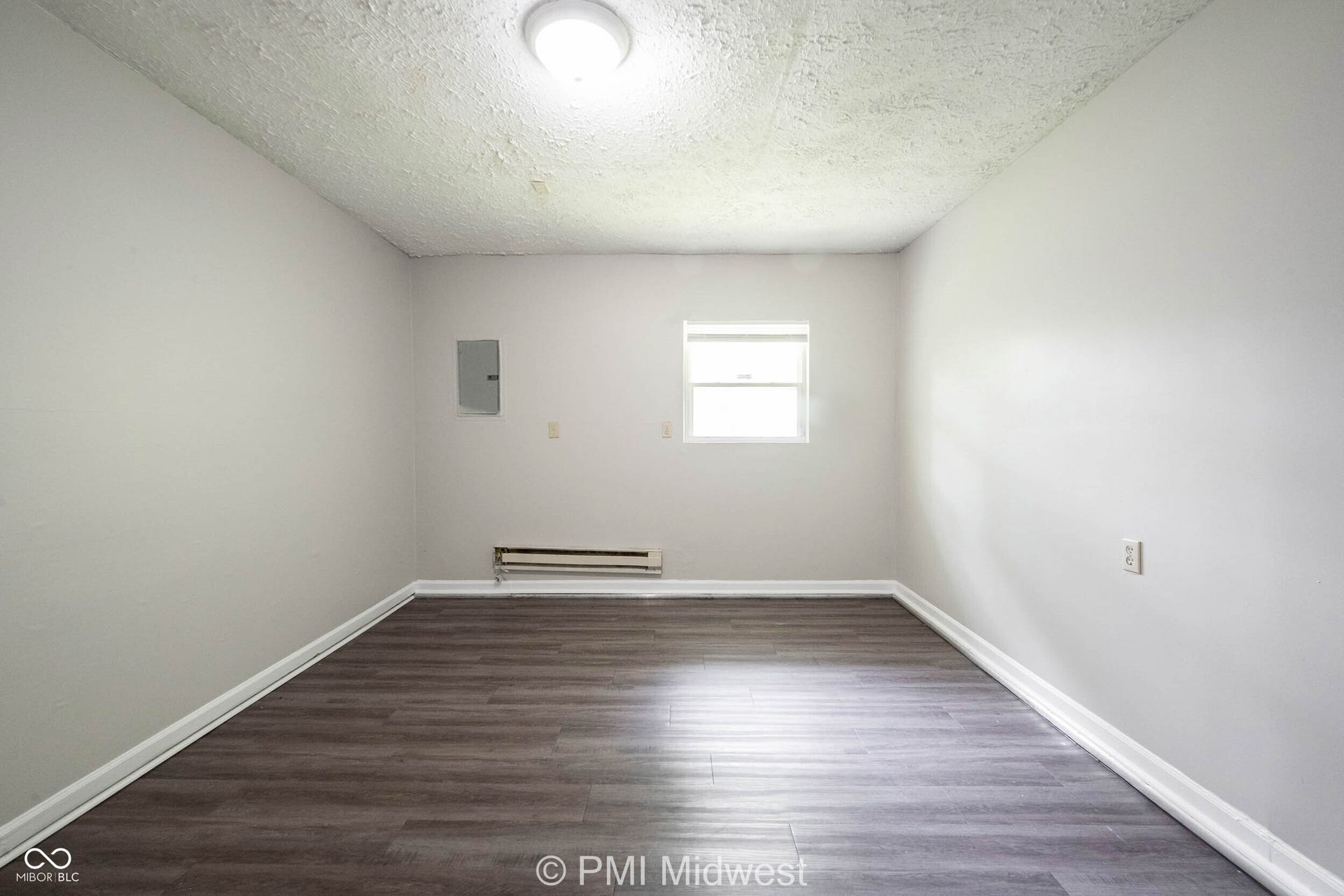 9313 Rochelle Drive, Indianapolis, IN 46235 9313 Rochelle Drive, Indianapolis, IN 46235
