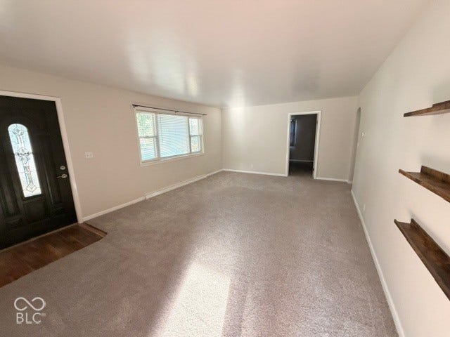 315 E Willard Avenue, Rushville, IN 46173 315 E Willard Avenue, Rushville, IN 46173