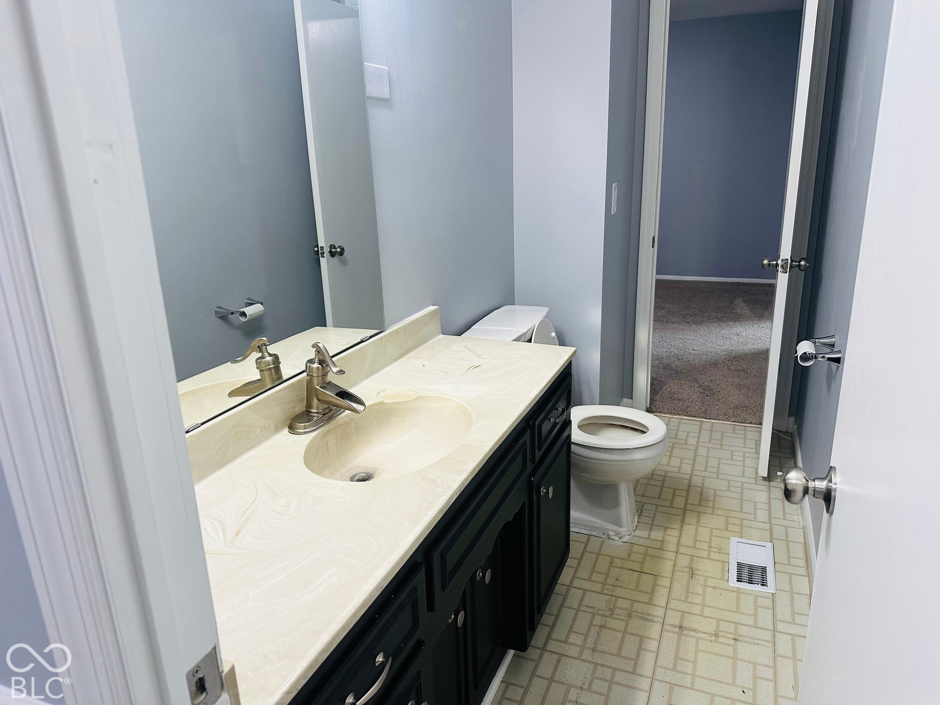 6932 Tousley Drive, Indianapolis, IN 46256 6932 Tousley Drive, Indianapolis, IN 46256