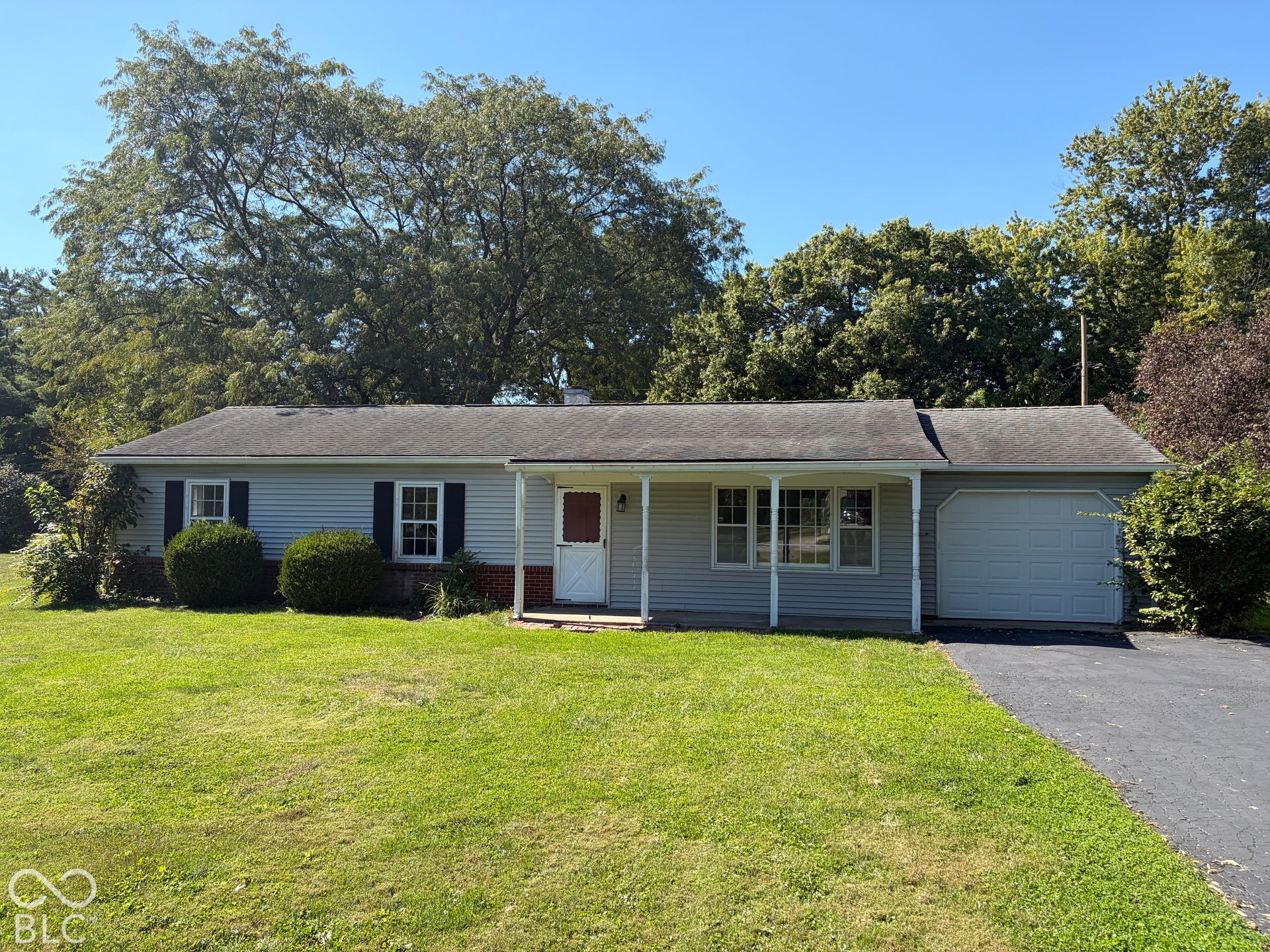6932 Tousley Drive, Indianapolis, IN 46256 6932 Tousley Drive, Indianapolis, IN 46256