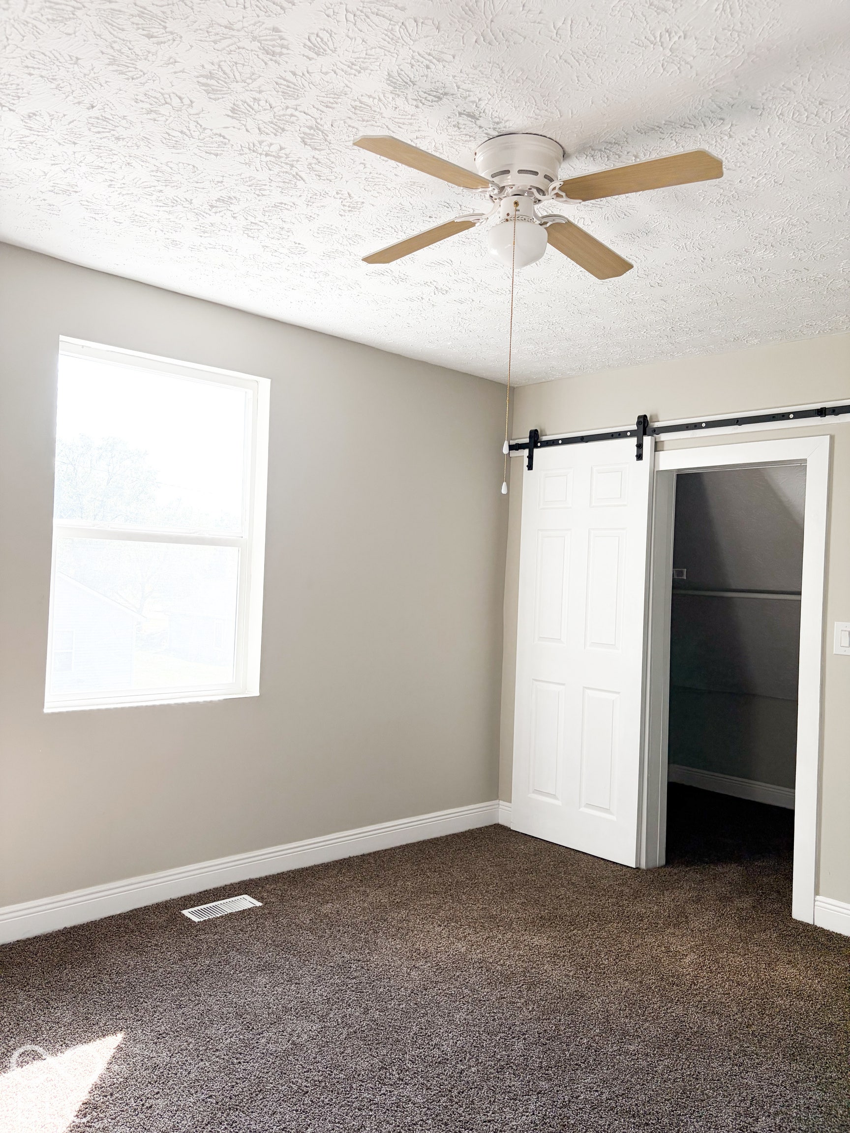 1058 W 29th Street, Indianapolis, IN 46208