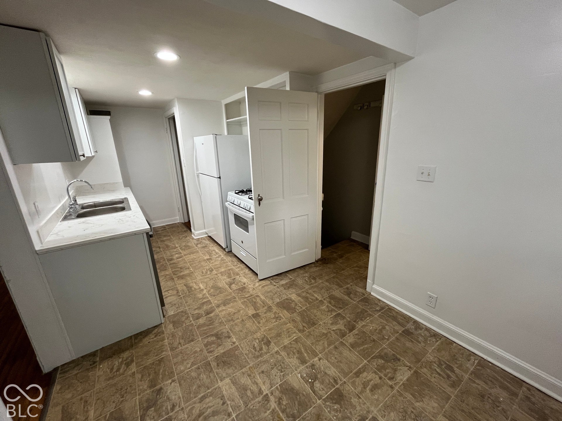 160 W 47th Street, Indianapolis, IN 46208
