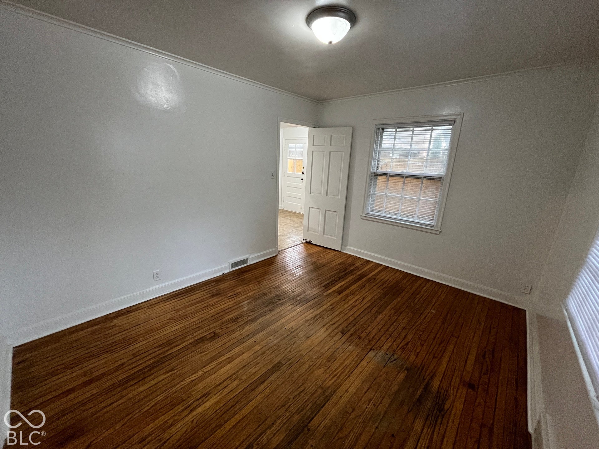 160 W 47th Street, Indianapolis, IN 46208
