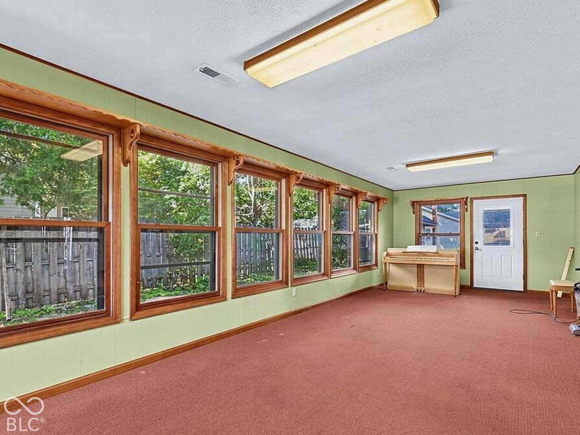 302 N Madison Street, Knightstown, IN 46148 Four Season Room Leads out to Back Patio and is Connected to Family Room