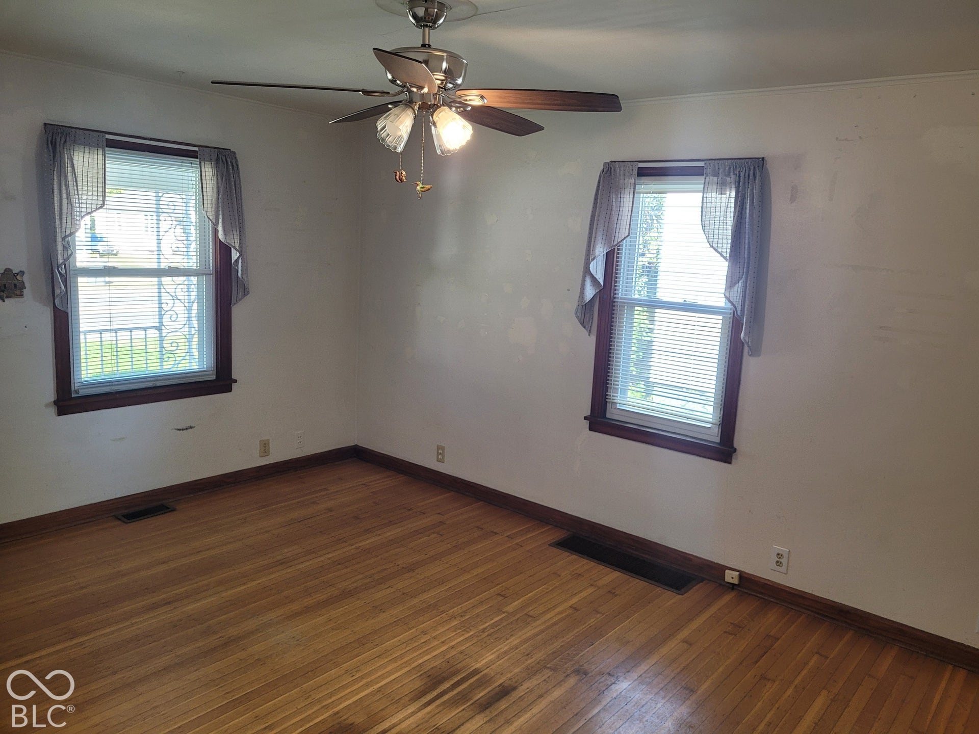 living room showing the two windows