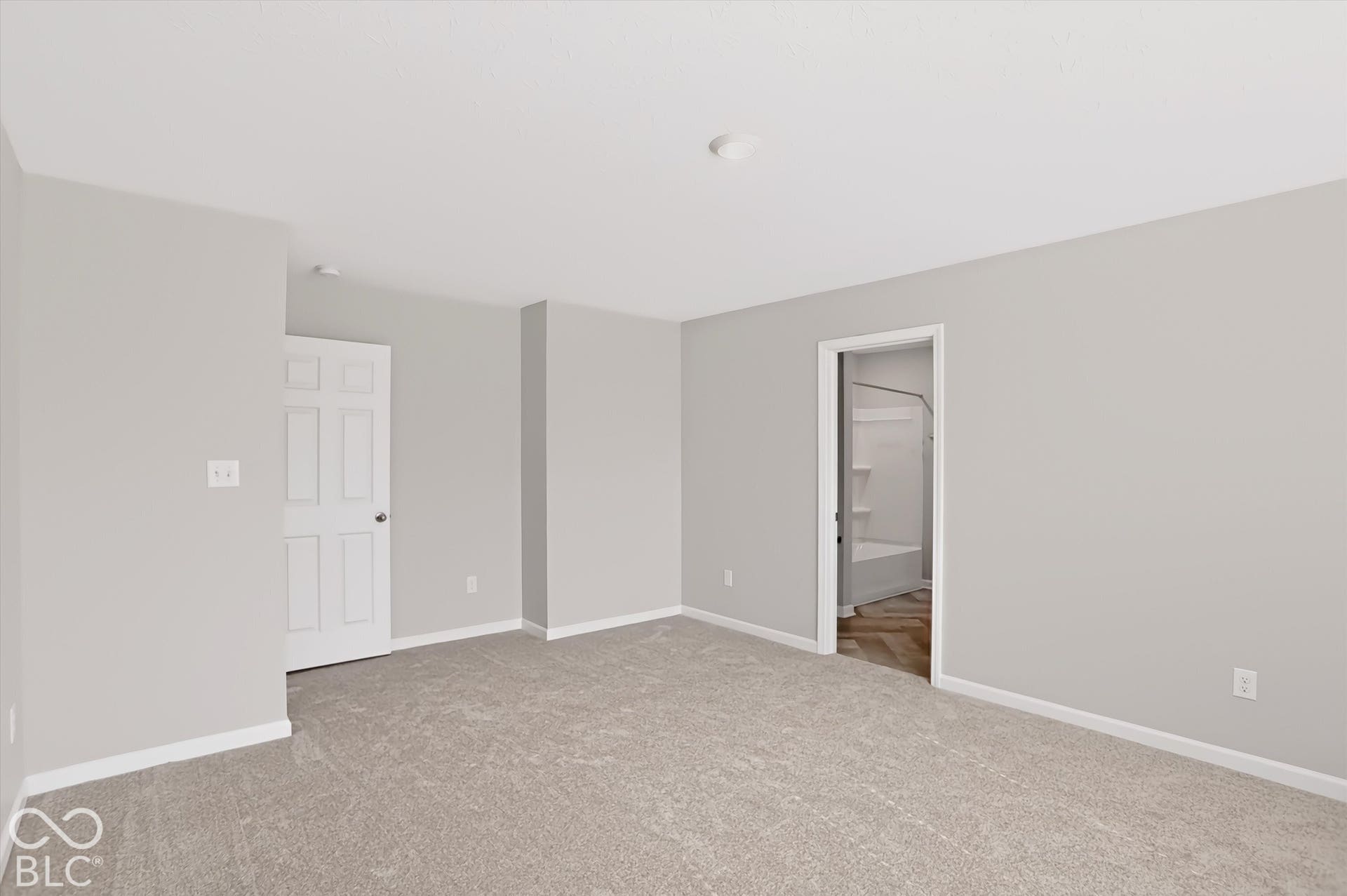 10101 Camp Creek Way, Indianapolis, IN 46229
