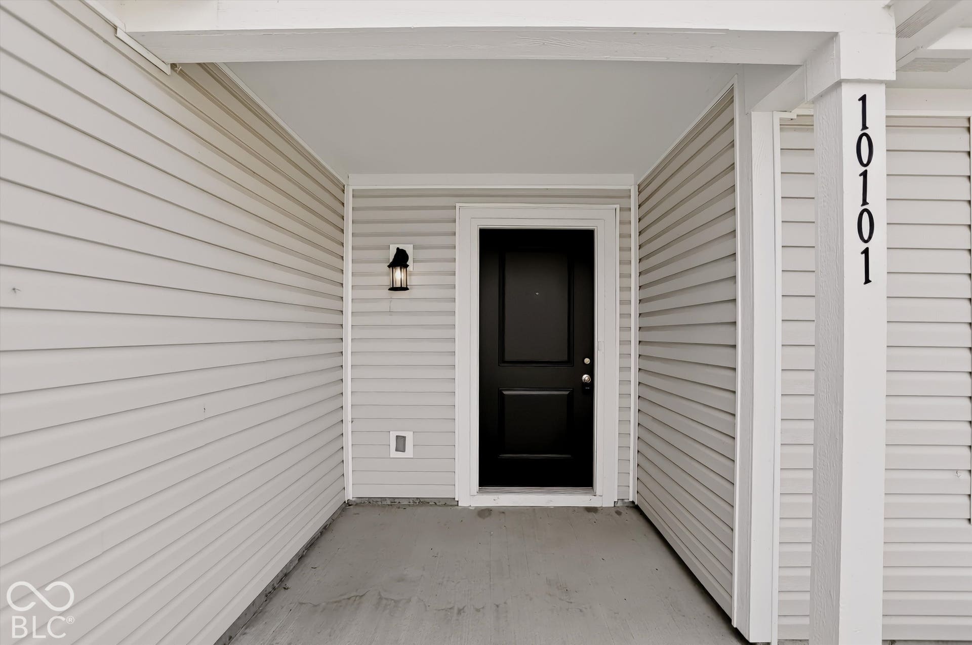 10101 Camp Creek Way, Indianapolis, IN 46229