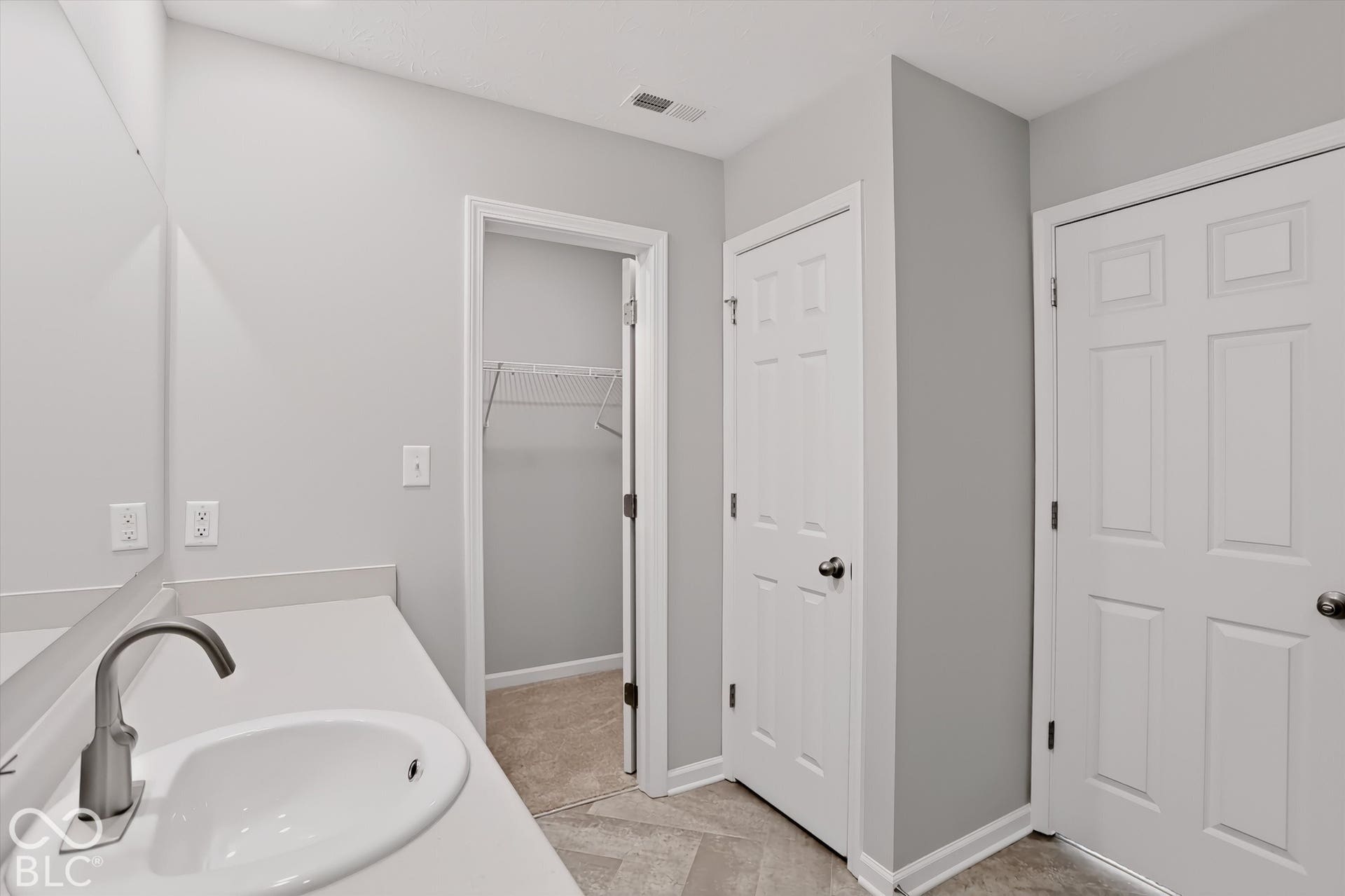 10101 Camp Creek Way, Indianapolis, IN 46229