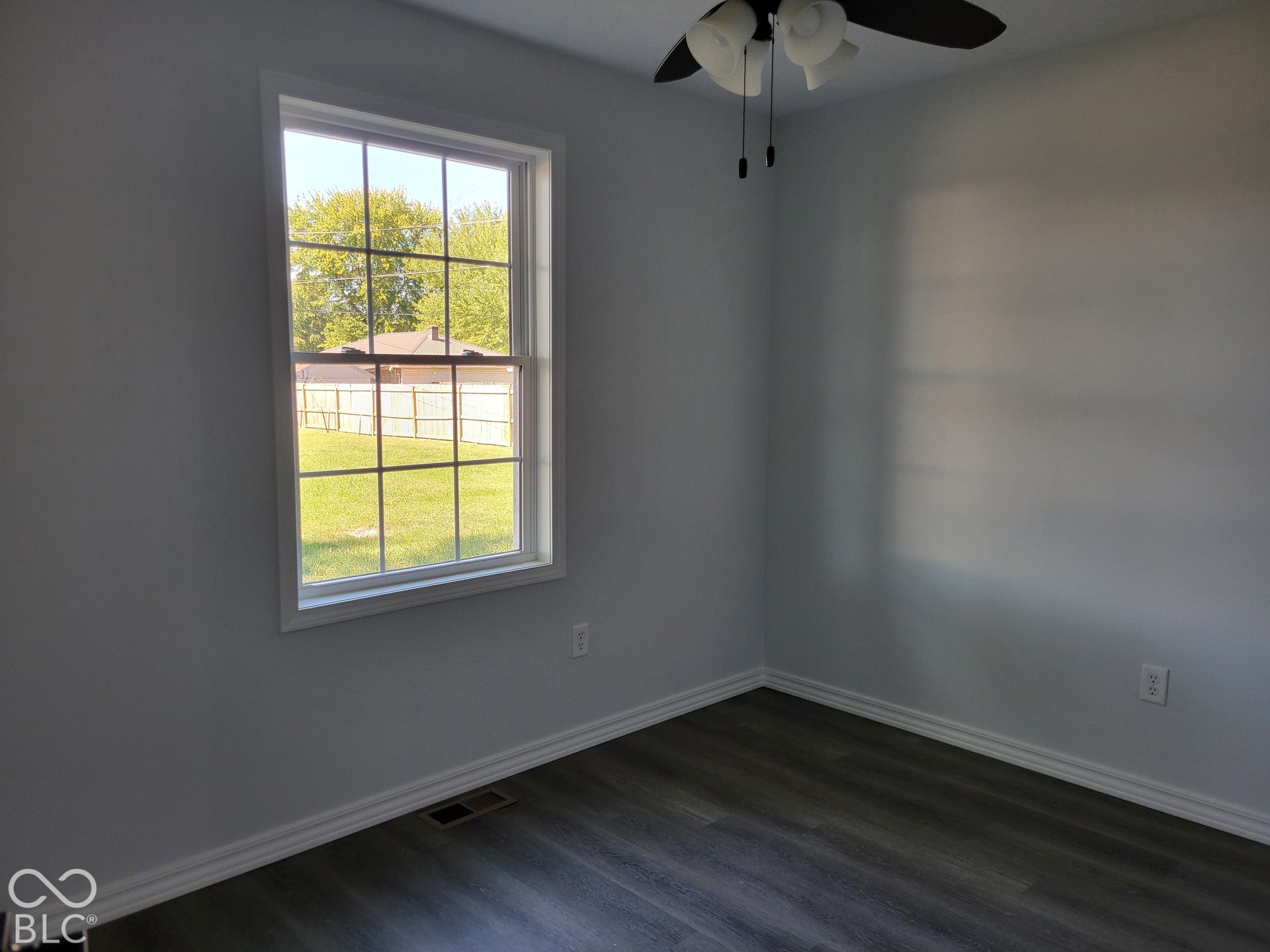 805 Holiday Drive, Seymour, IN 47274