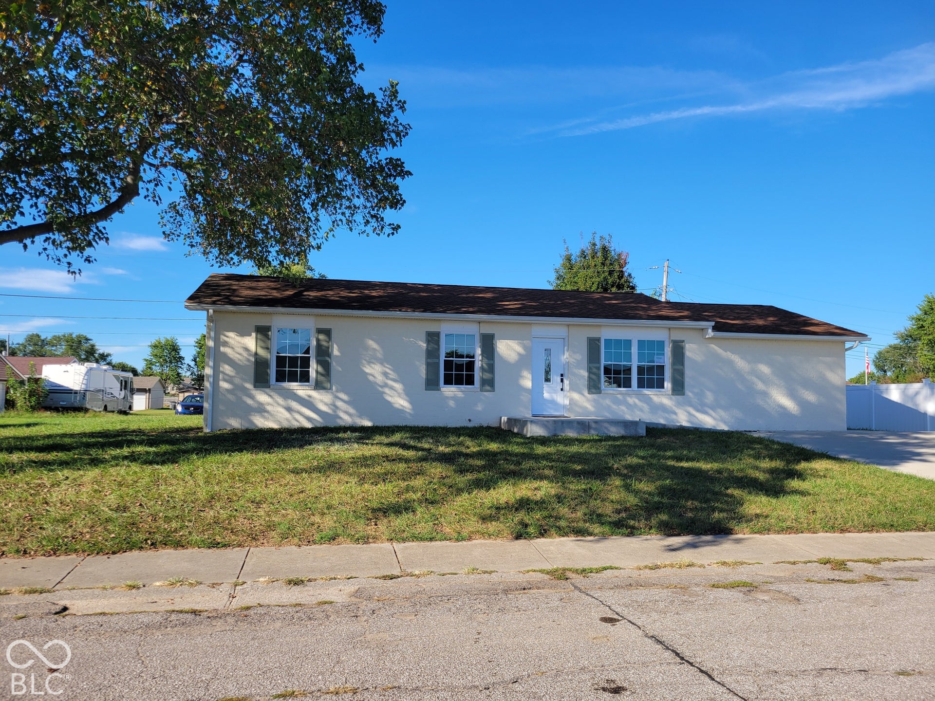 805 Holiday Drive, Seymour, IN 47274