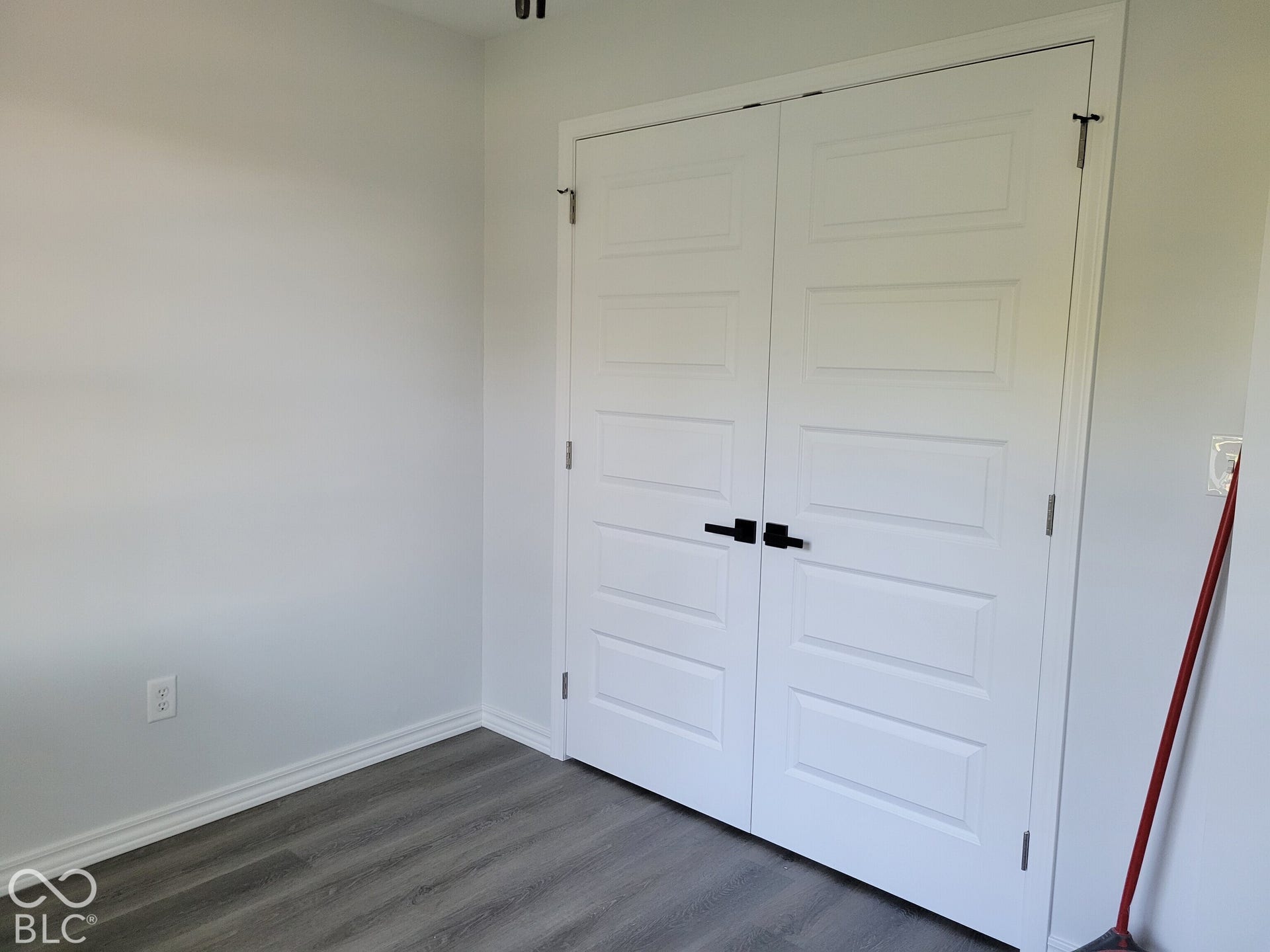 805 Holiday Drive, Seymour, IN 47274