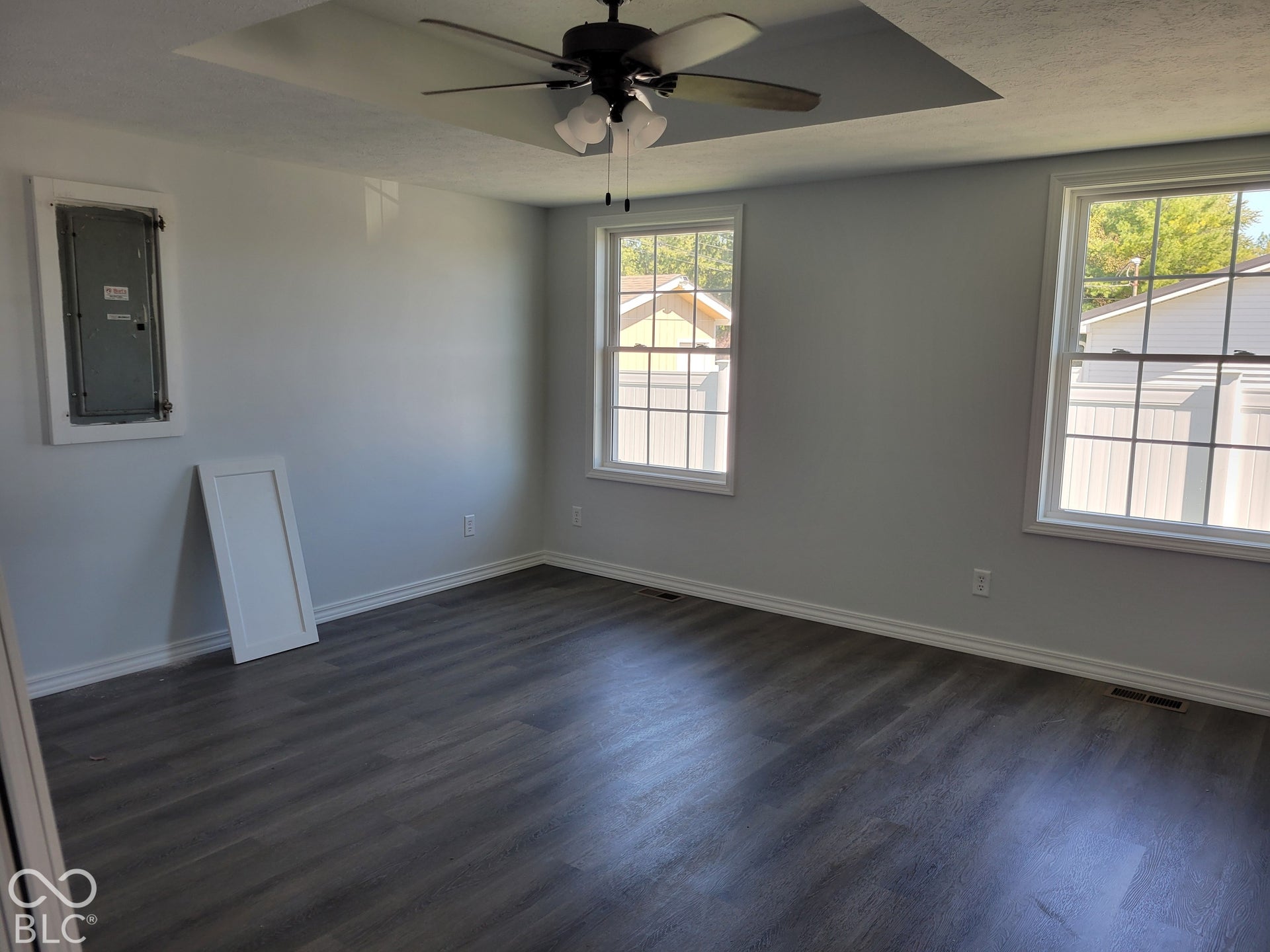 805 Holiday Drive, Seymour, IN 47274