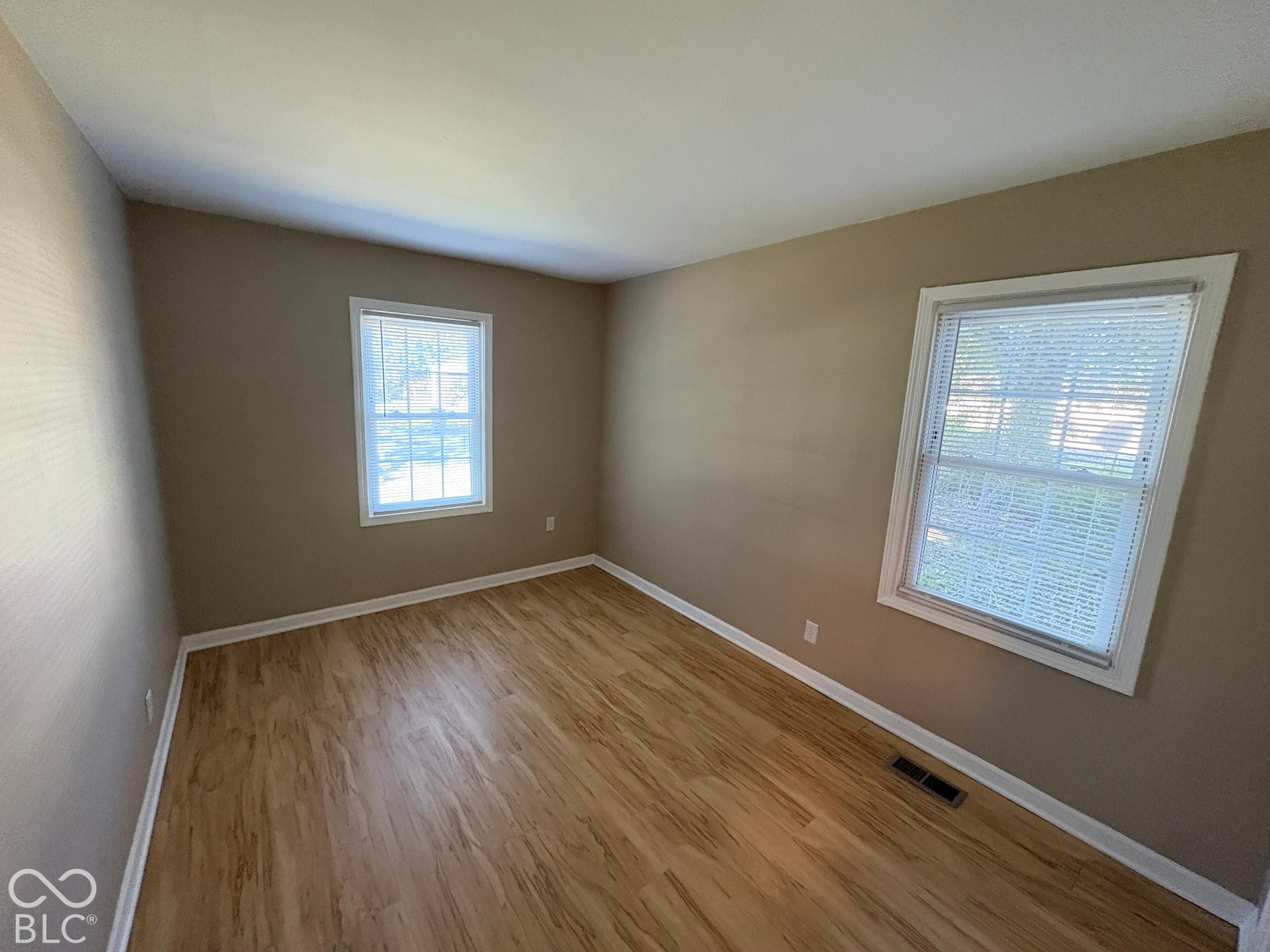 2649 Ebbie Road, Indianapolis, IN 46219